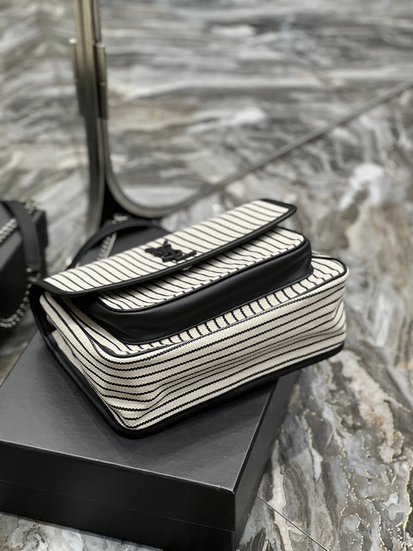 Luxurious Totes - Latest - 8120