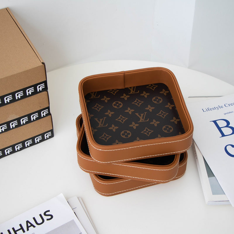 LOV - Luxurious Totes - 947