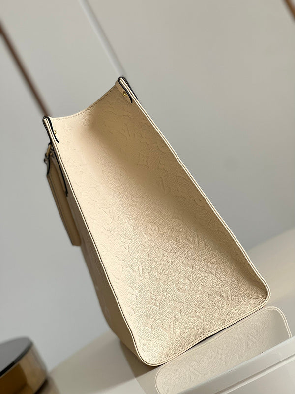 LOV - Luxurious Totes - 1883
