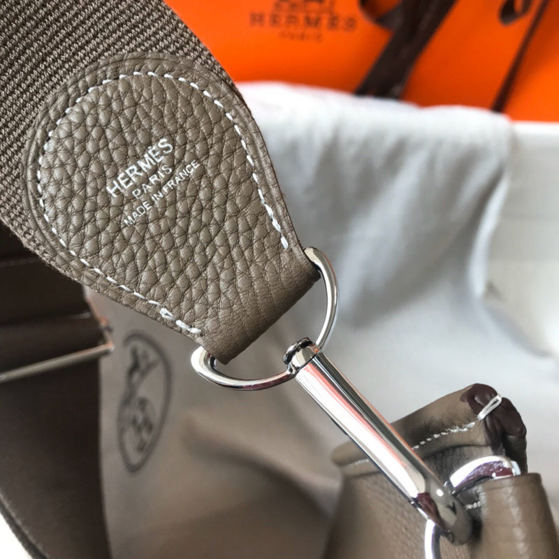 Luxurious Totes - Latest - 6823