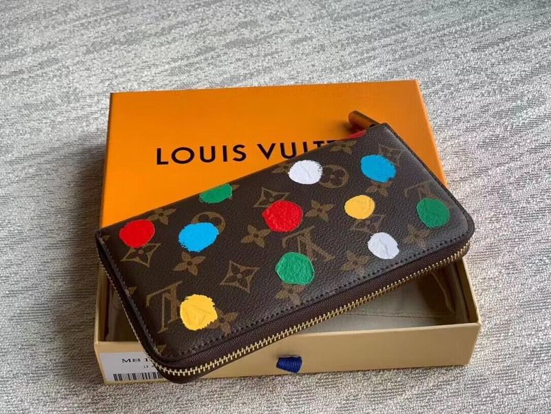 LOV - Luxurious Totes - 612
