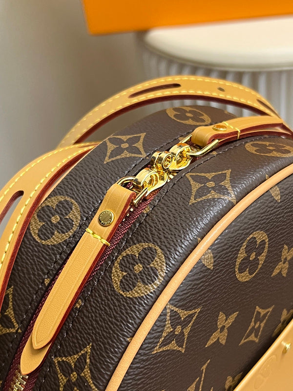 LOV - Luxurious Totes - 998