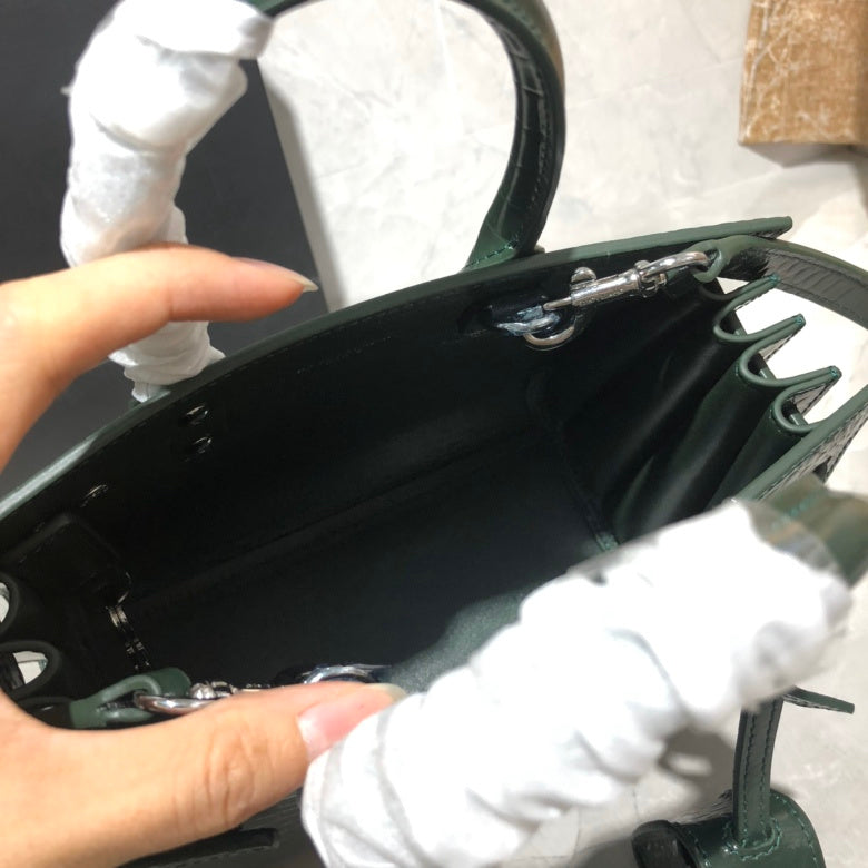 Luxurious Totes - Latest - 9482