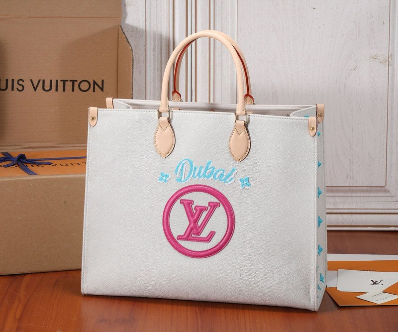 LOV - Luxurious Totes - 1378