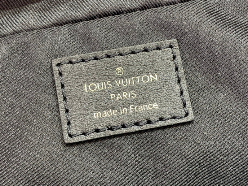 LOV - Luxurious Totes - 671