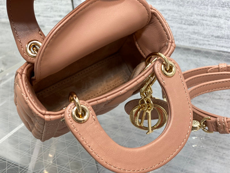 Luxurious Totes - Latest - 6229