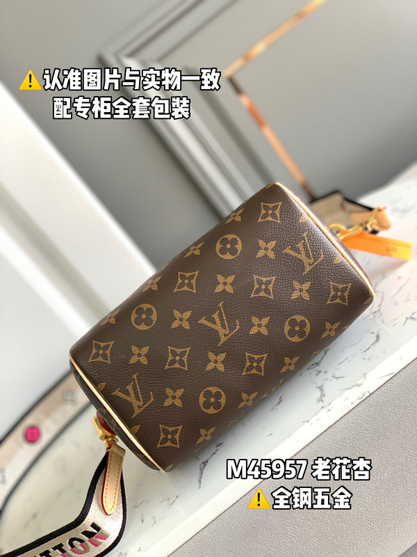 LOV - Luxurious Totes - 1311