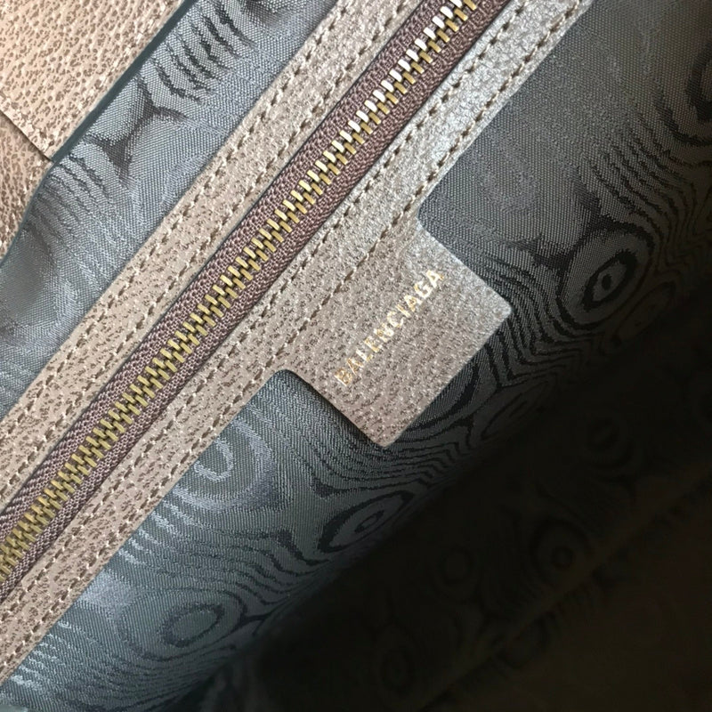 GUI - Luxurious Totes - 1248
