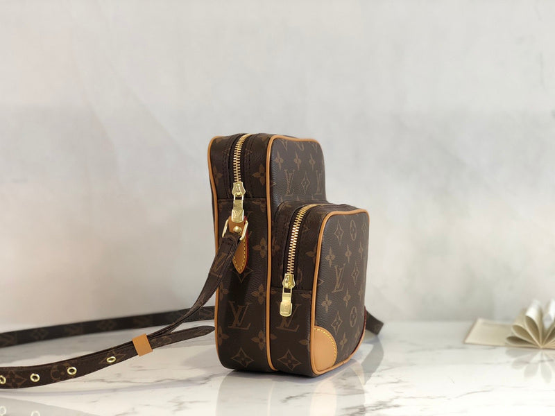 LOV - Luxurious Totes - 919