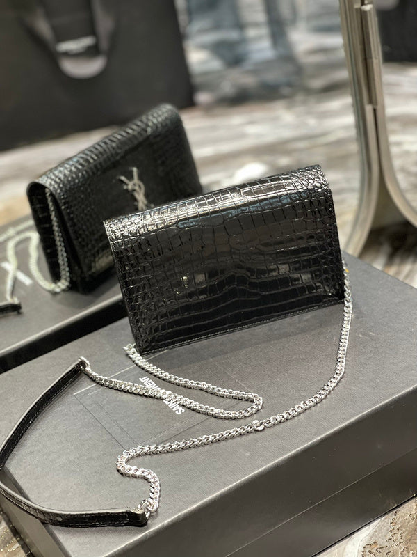 Luxurious Totes - Latest - 8684