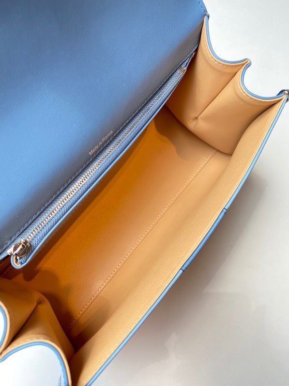 Luxurious Totes - Latest - 6144