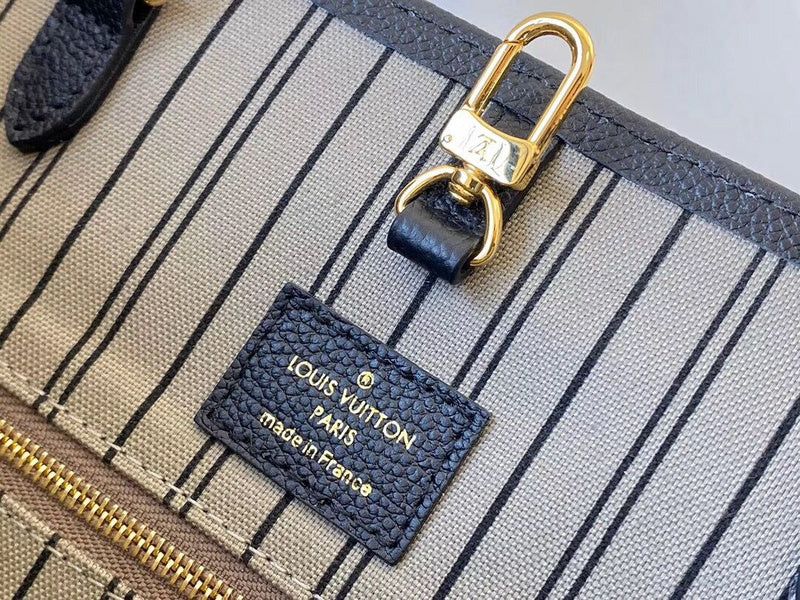 LOV - Luxurious Totes - 423