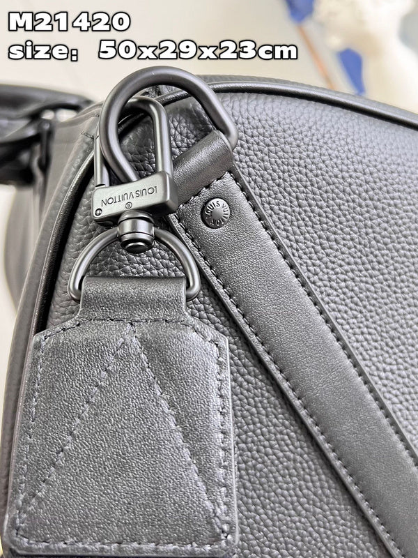 LOV - Luxurious Totes - 460