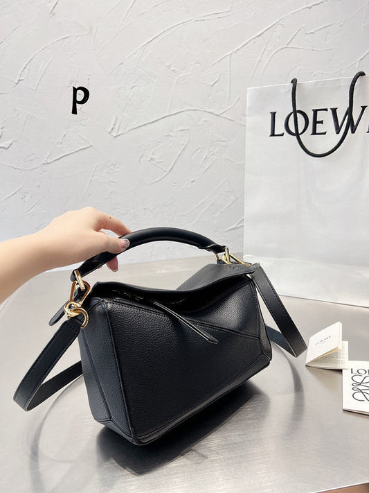 Luxurious Totes - LW-CH Bags - 043