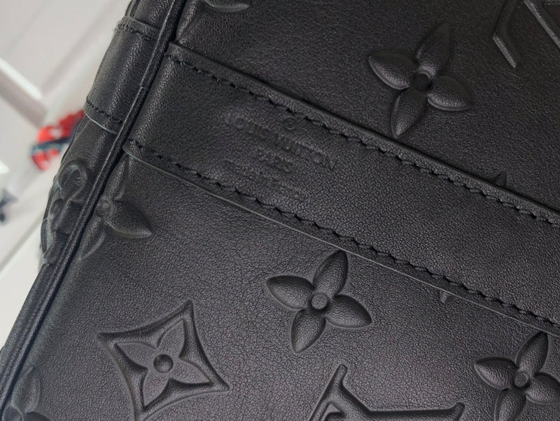 LOV - Luxurious Totes - 2272