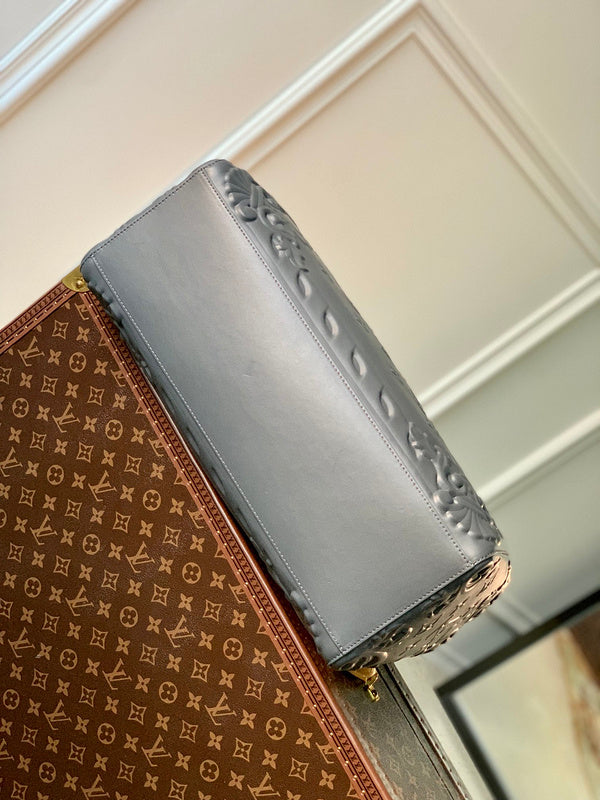 LOV - Luxurious Totes - 179