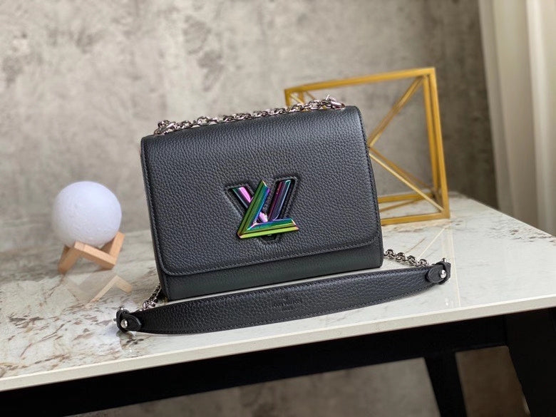 LOV - Luxurious Totes - 2357