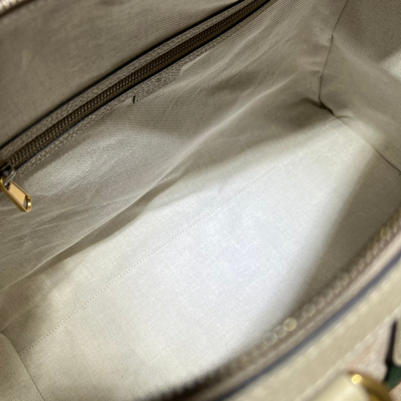 GUI - Luxurious Totes - 403