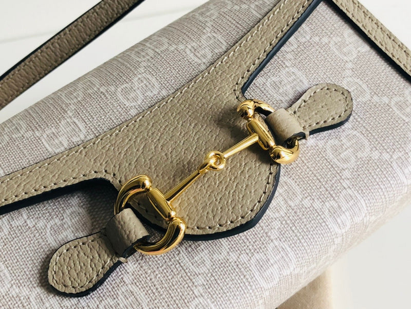GUI - Luxurious Totes - 1076