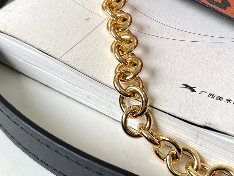 LOV - Luxurious Totes - 2358