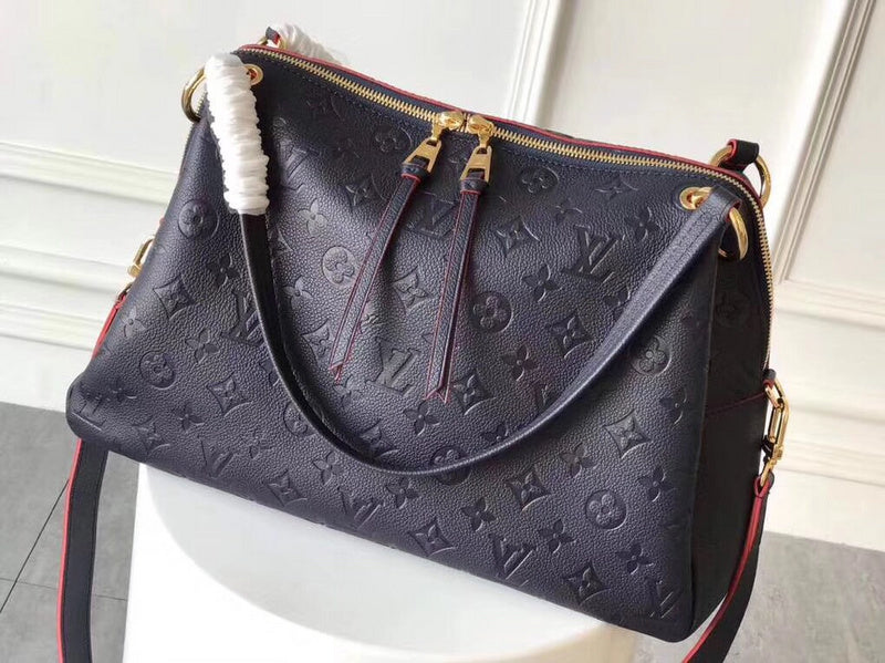 LOV - Luxurious Totes - 2391