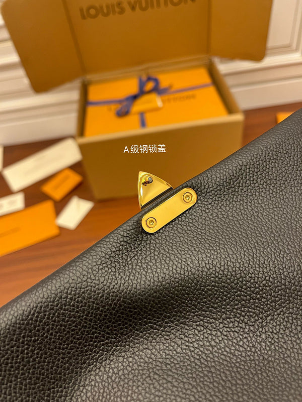 LOV - Luxurious Totes - 1266