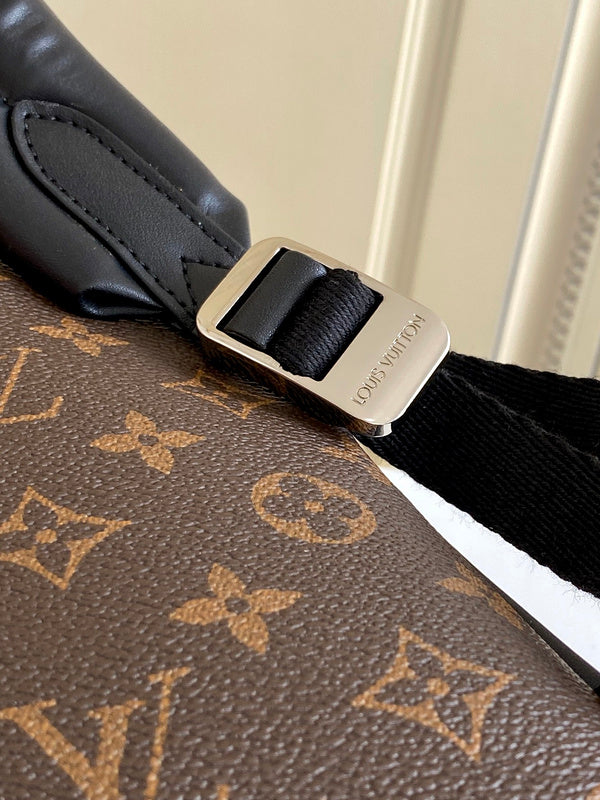 LOV - Luxurious Totes - 2298