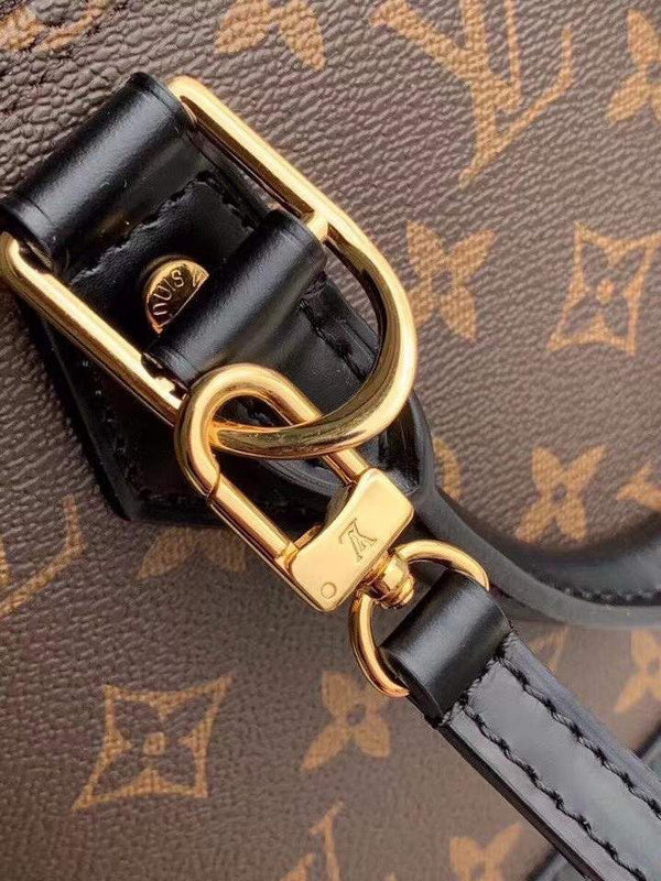 LOV - Luxurious Totes - 2479