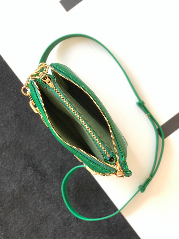 LOV - Luxurious Totes - 2178