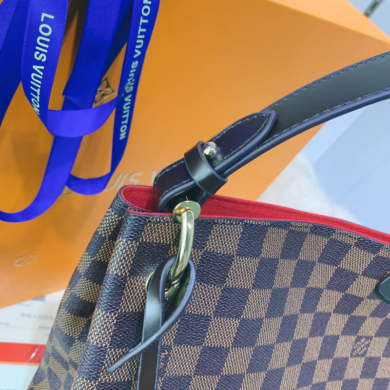 LOV - Luxurious Totes - 2365