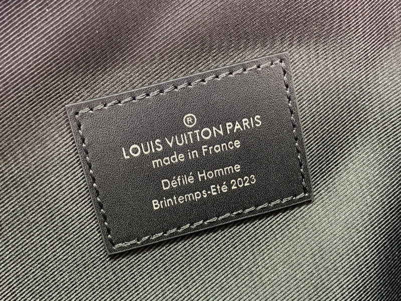 LOV - Luxurious Totes - 670