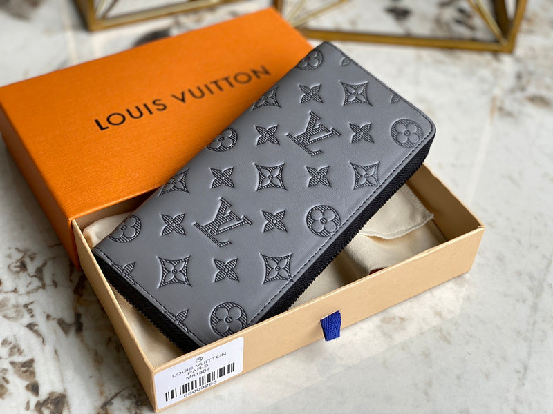 LOV - Luxurious Totes - 1534