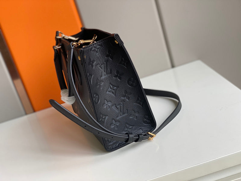 LOV - Luxurious Totes - 2407