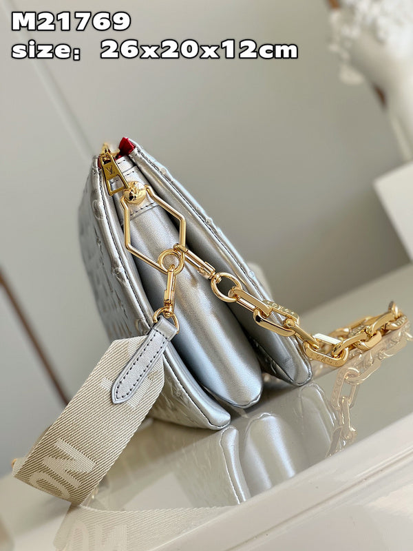 LOV - Luxurious Totes - 833