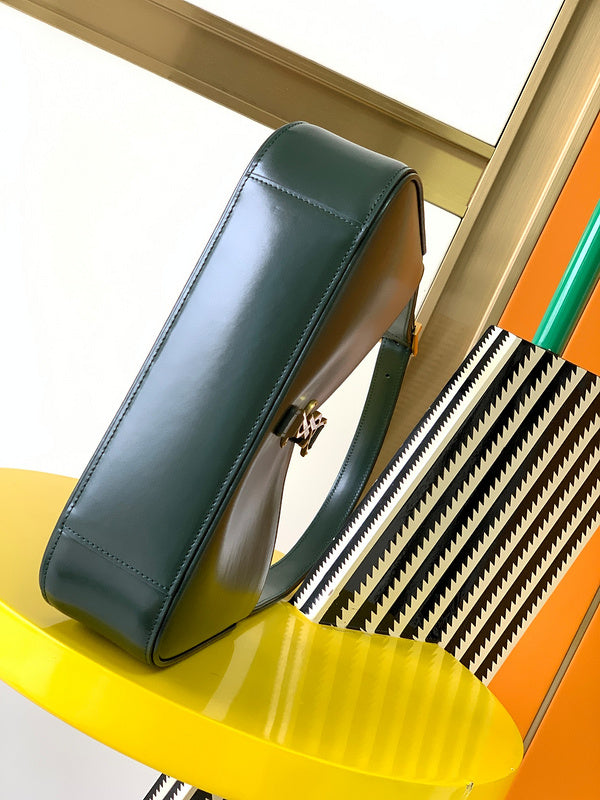 Luxurious Totes - Latest - 8575
