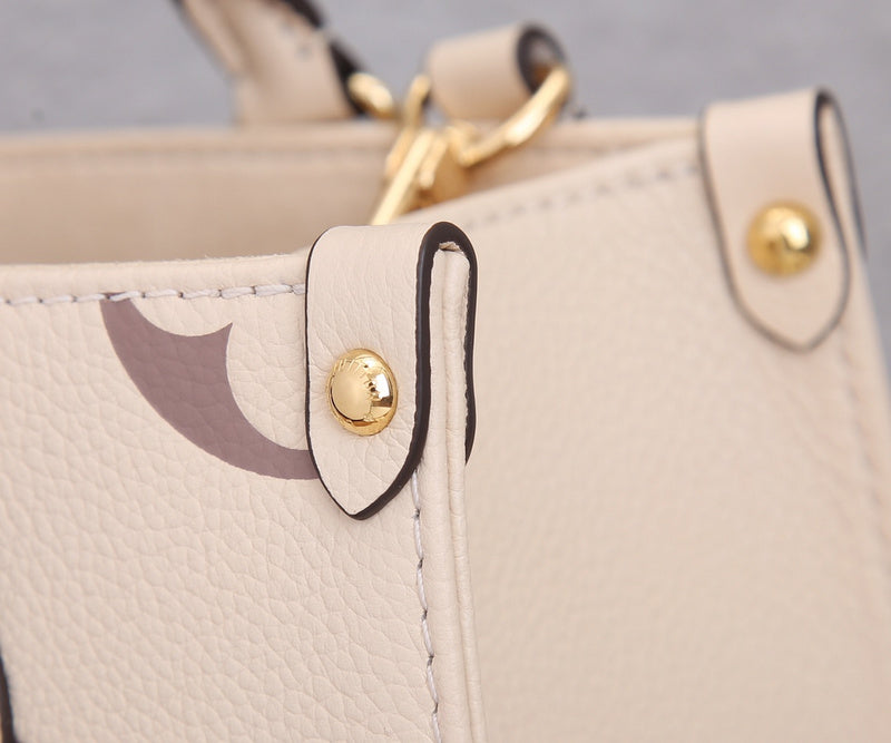LOV - Luxurious Totes - 1594