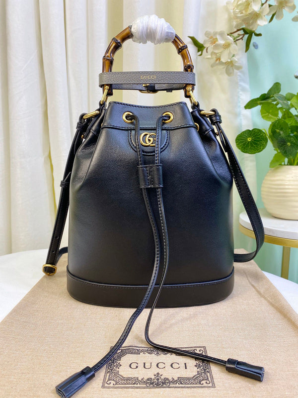 GUI - Luxurious Totes - 696