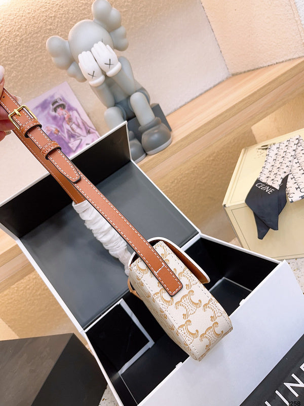 Luxurious Totes - CLE2 Bags - 053