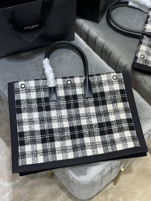 Luxurious Totes - Latest - 8796