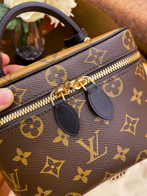 LOV - Luxurious Totes - 2038
