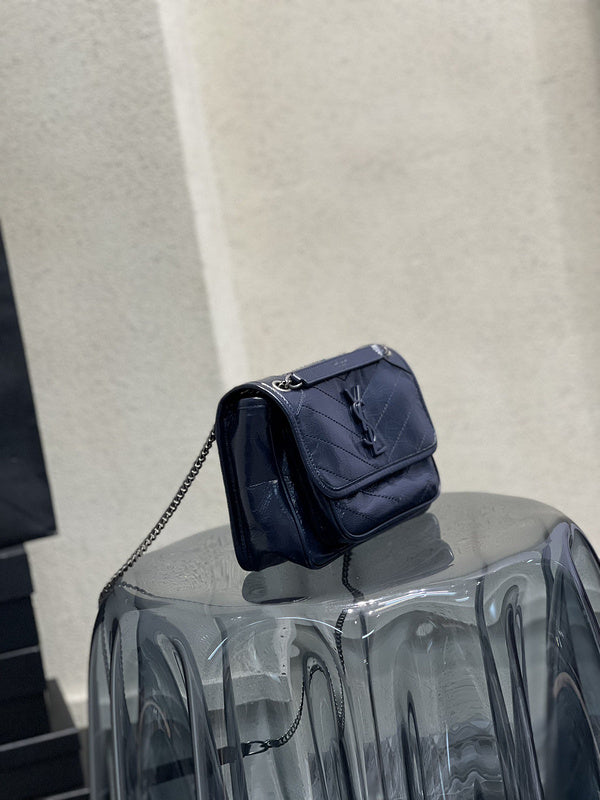 Luxurious Totes - Latest - 8738