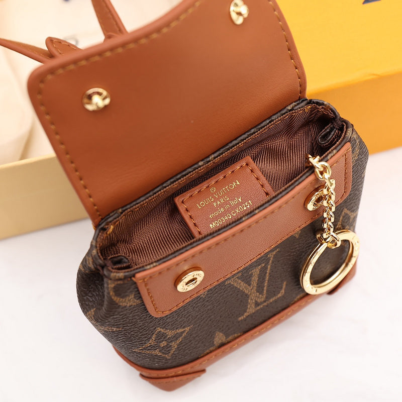 LOV - Luxurious Totes - 2080