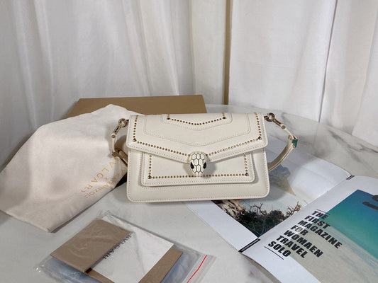 Luxurious-Totes - BVLGA Bags - 406