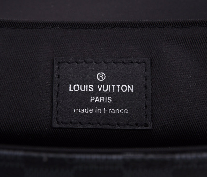 LOV - Luxurious Totes - 1973