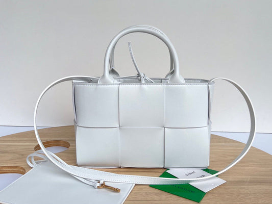 Luxurious-Totes - BV Bags - 1003