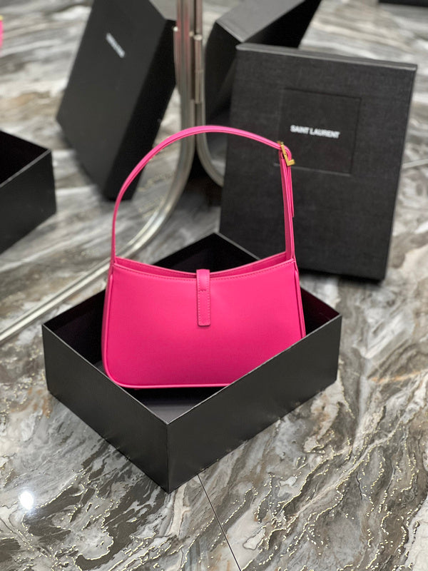 Luxurious Totes - Latest - 8121