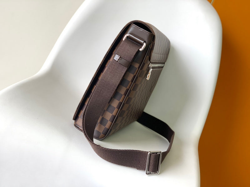 LOV - Luxurious Totes - 522