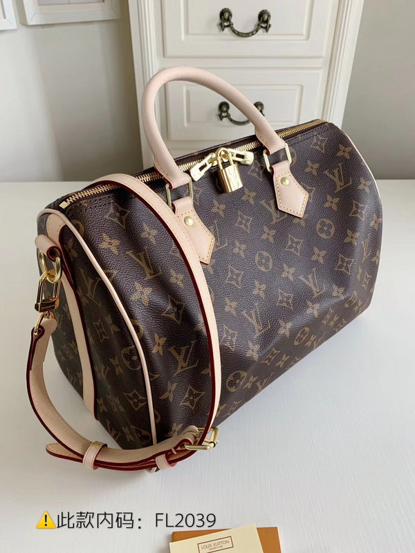 Luxurious Totes - Latest - 9710