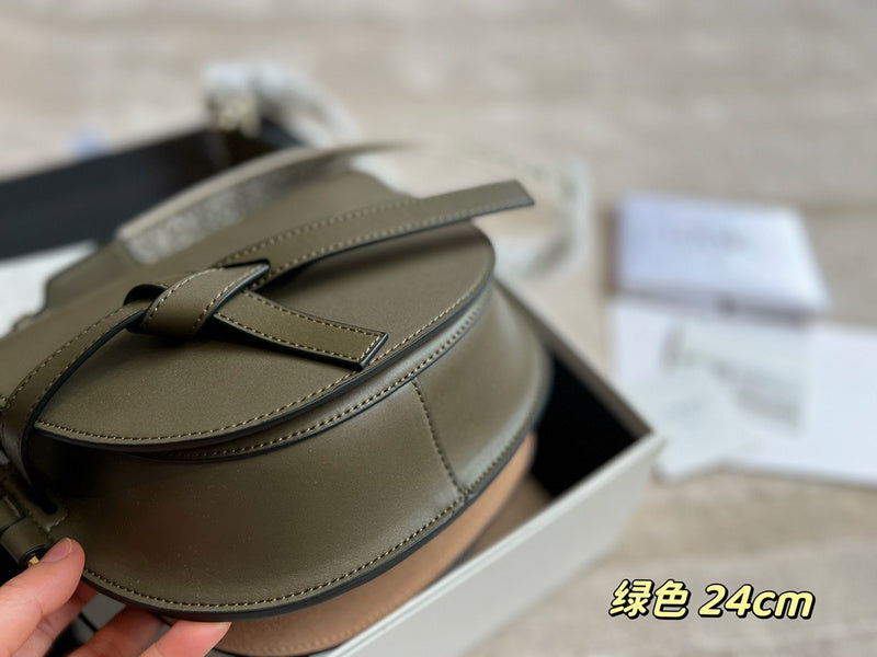 Luxurious Totes - LW-CH Bags - 007