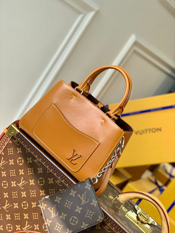 LOV - Luxurious Totes - 1598